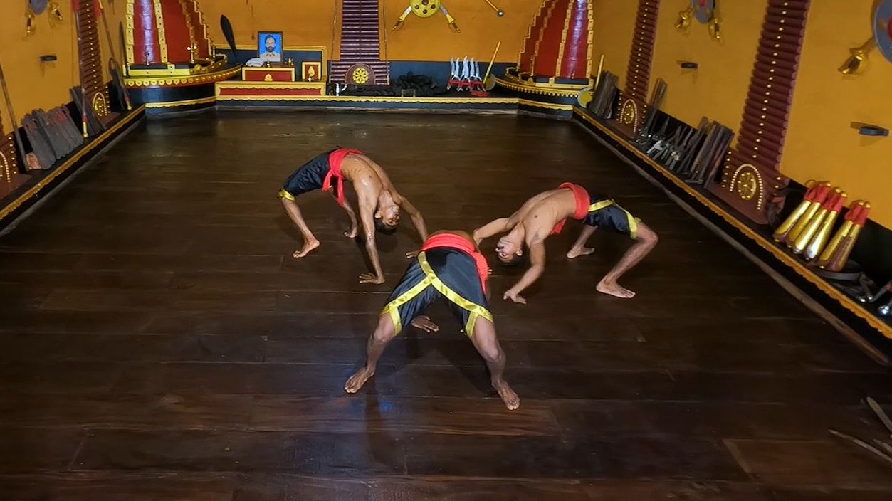 THOZHUTHUKUTHI THIRIYAL